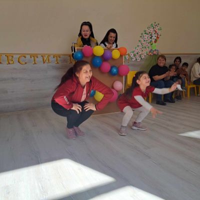 8 МАРТ - ДГ Щурче - Гроздьово